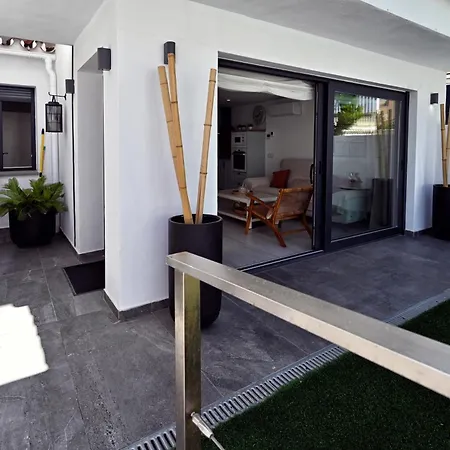 Rent4 Malaga Chill House 펜션