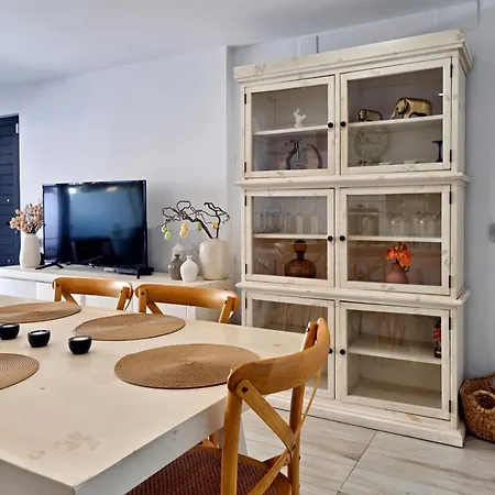 Rent4 Malaga Chill House