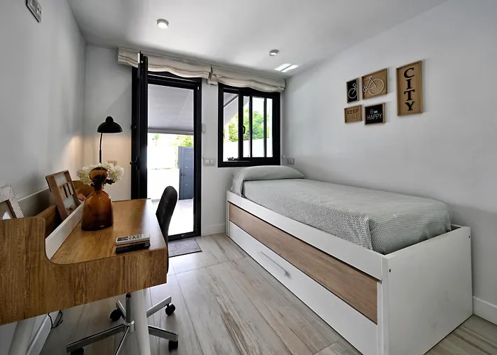 Rent4 Malaga Chill House Semesterbostad *